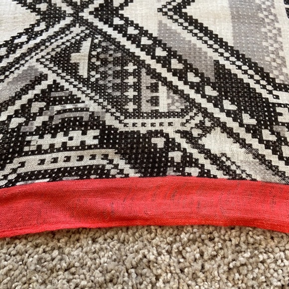 Lightweight Scarf Black/White w/Coral Border - Picture 9 of 10
